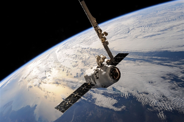 曾危险靠近我国空间站 马斯克星链卫星被NASA点名了：未来安全威胁大