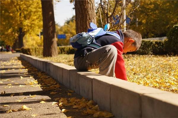 孩子不想上学该怎么办 孩子不上学的解决办法